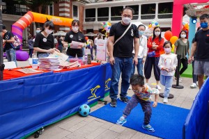 图三至八为大馆摇身一变成为「东华村」，连串丰富的节目让参与市民尽兴而归。