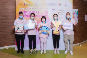 图一为文頴怡主席（中）与筹备委员会委员晏紫总理（右二）、李泽浩总理（左二）、廖晋辉总理（左一）、及曾庆业总理（右一）合照。