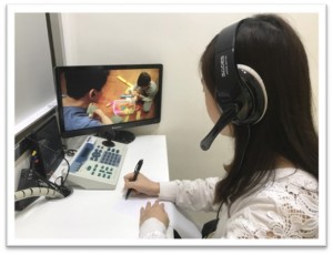 图二为工作员提供实时网上亲子互动辅导，协助家长掌握管教技巧，并实时提供指导及情绪支援。