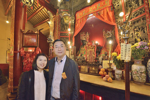 董事局成员到访广福义祠、文武庙、善德宫及列圣宫，并进行参拜。