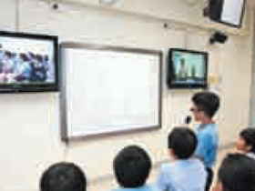东华三院王余家洁纪念小学的远程教室。