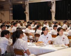 学生会高桌晚宴
