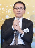 东华三院2003/2004年度主席杨超成先生,BBS忆述沙士时期东华的工作。