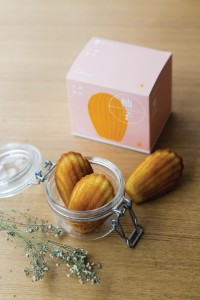 东华三院社会企业共iBakery推出的全新产品「焙茶、抹茶、柚子手工贝壳蛋糕」。