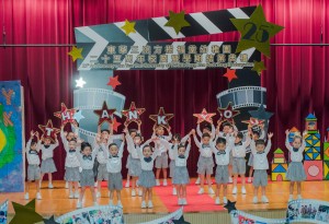 东华三院方树福堂幼稚园学生作精彩演出。