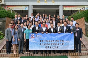 交流团成员探访广东省多所小学，进行多元化的交流活动。