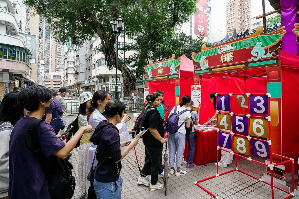 图八