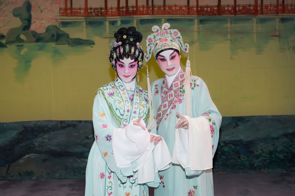 图三